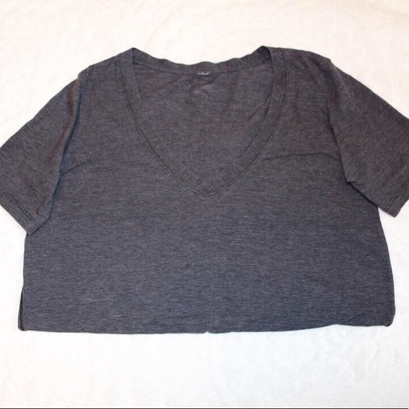 Lululemon T-shirt - Picture 1 of 2